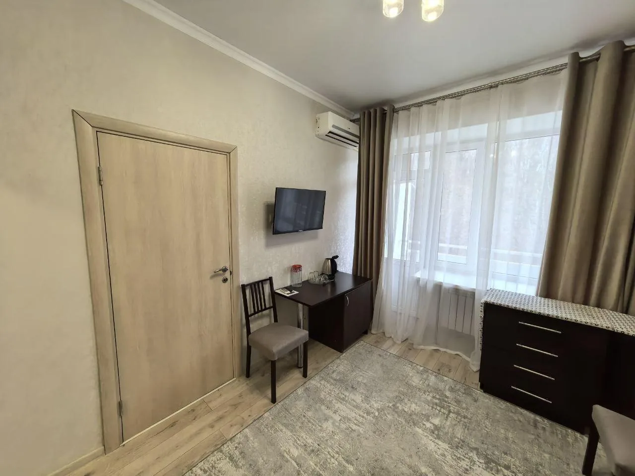 Двухместный двухкомнатный номер 1 категории комфорт в корпусе 4