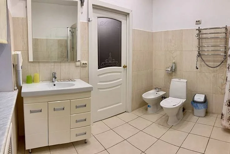 Трехместный двухкомнатный люкс 2 этаж в корпусе 2