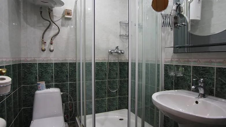 Двухместный двухкомнатный номер с кондиционером