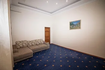 Люкс двухместный двухкомнатный в коттедже 3