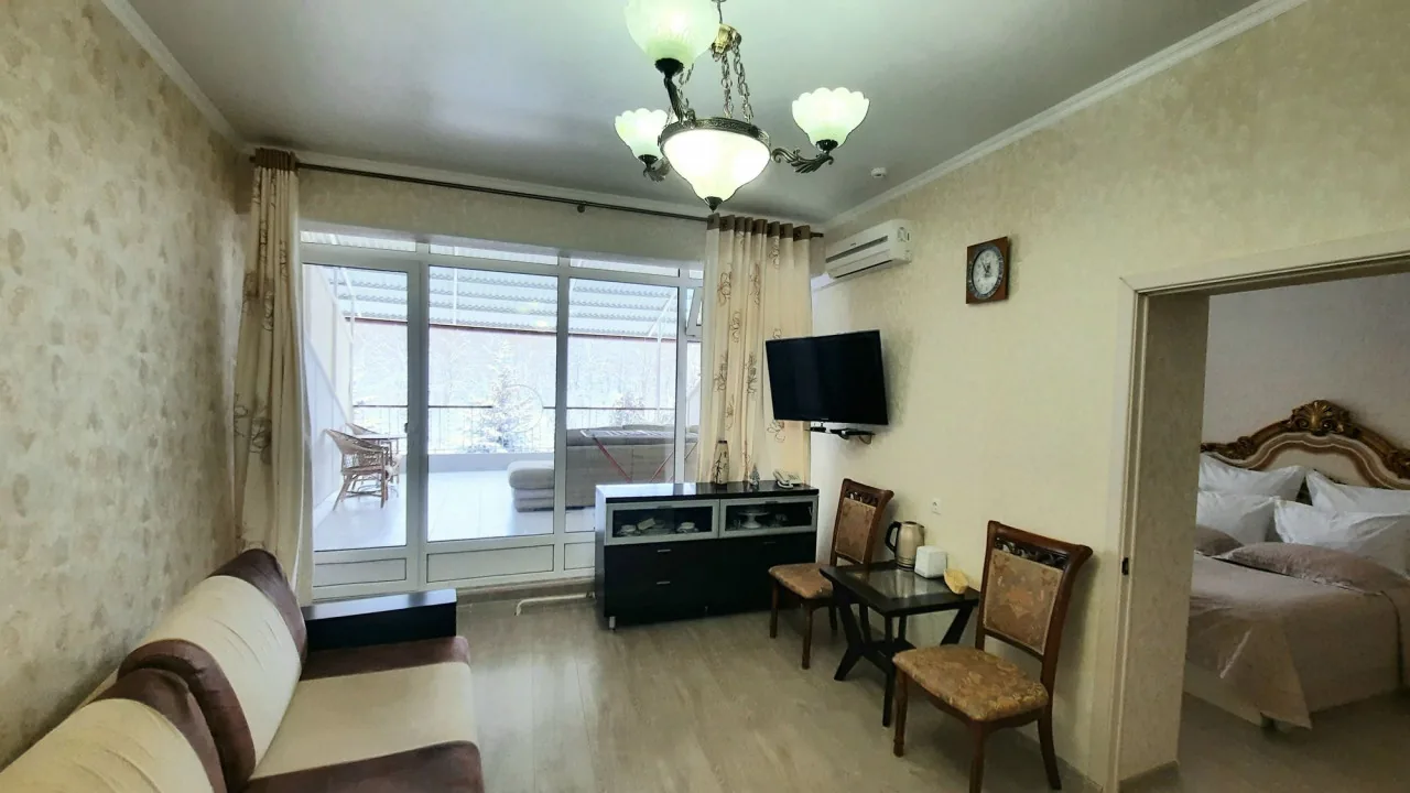 Люкс двухместный двухкомнатный в главном корпусе