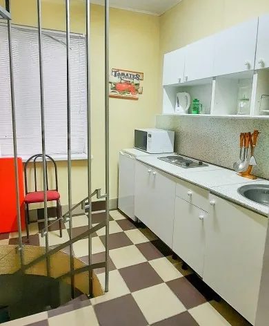 Восьмиместный Четырехкомнатный Коттедж