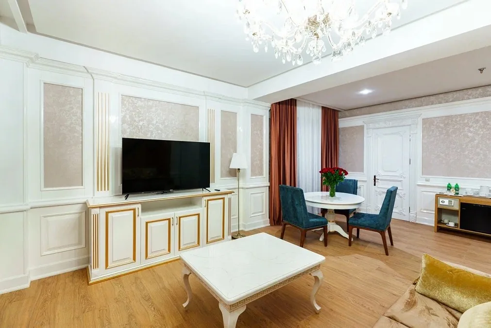 Двухместный трехкомнатный Presidential suite