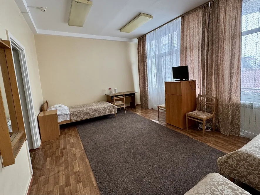 Трехместный номер 3 категории в корпусе 3