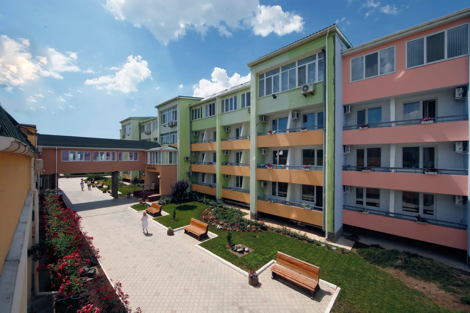 ООО "ЛДЦ "Юрмино"