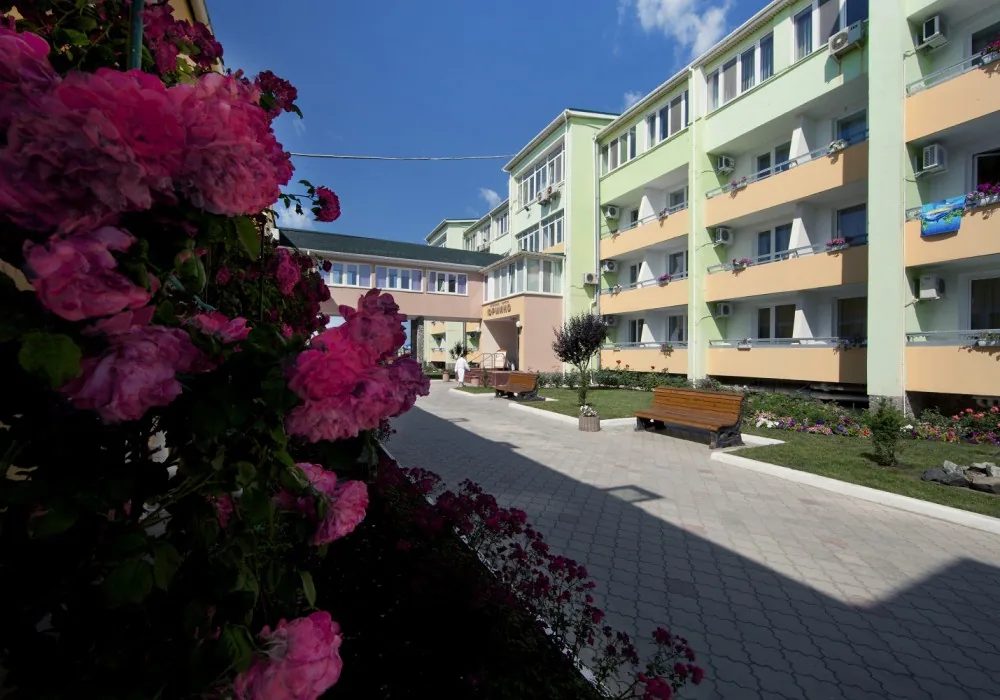 ООО "ЛДЦ "Юрмино"