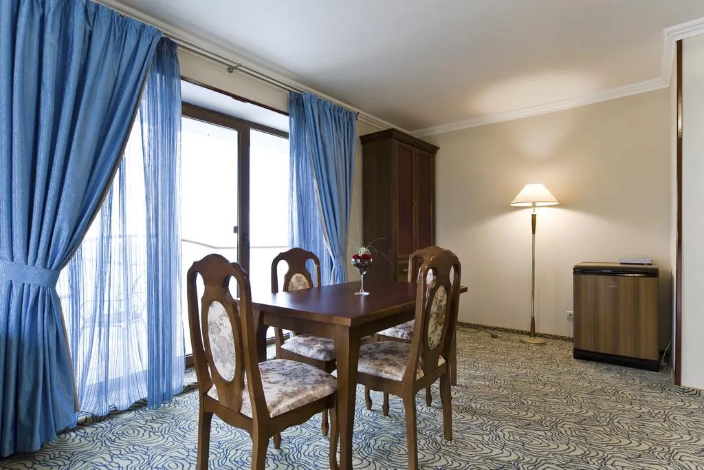 Отель Alex Resort&Spa hotel(Алекс Резорт&Спа отель)